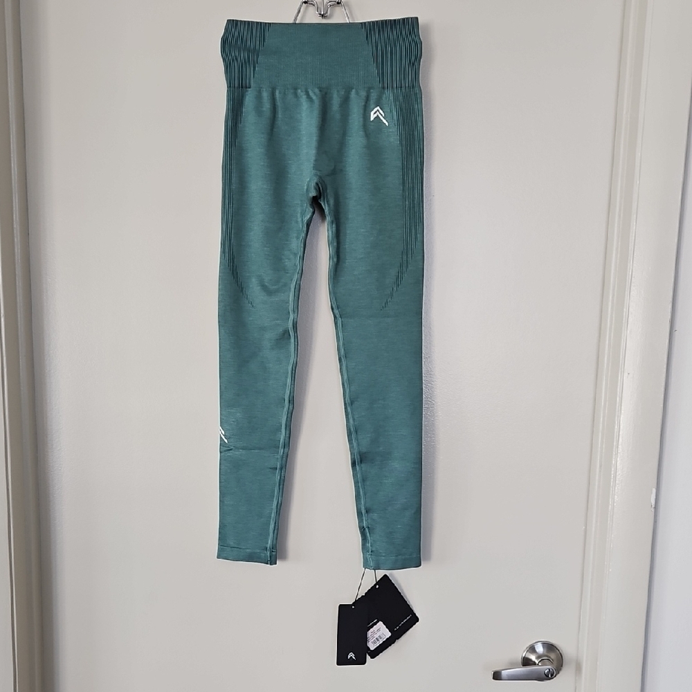 Oner Active Classic Seamless Leggings Mineral Green Marl sz Small Short